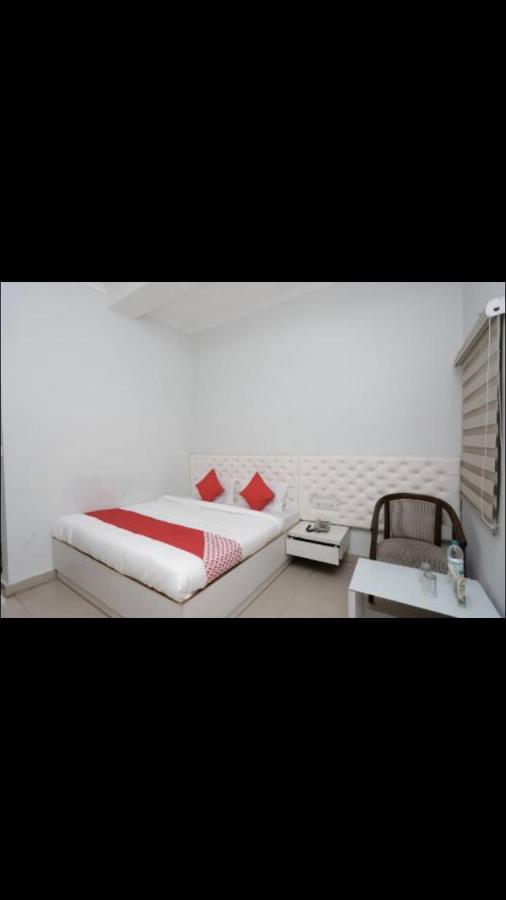 Hotel Valentine Muzaffarnagar Exterior photo